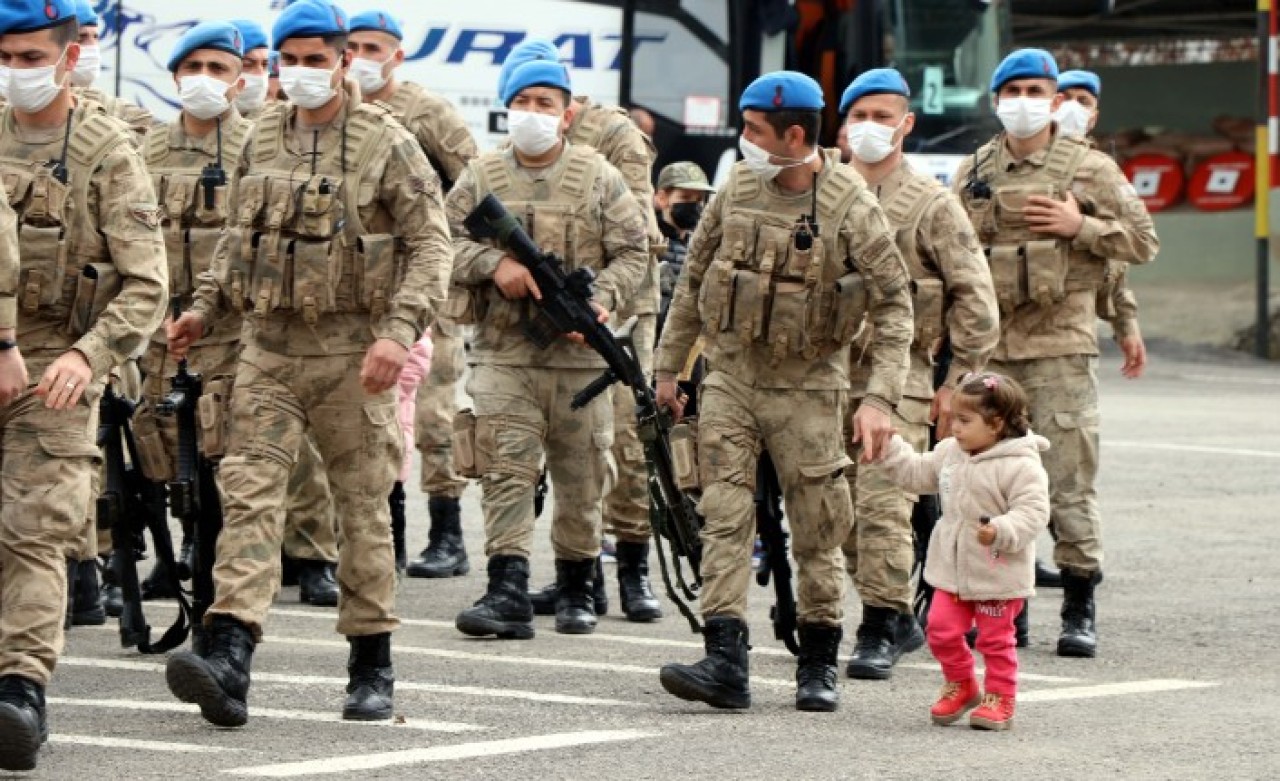 Afrin'de görev yapan komando birliği Elazığ'a döndü