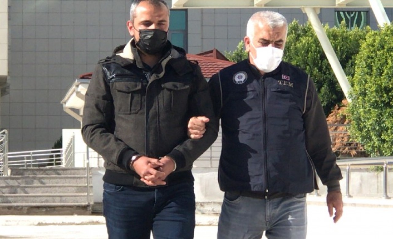 AK Parti'yi işgale girişen FETÖ'cü Hüreyre Can Çatal Adana'da yakalandı