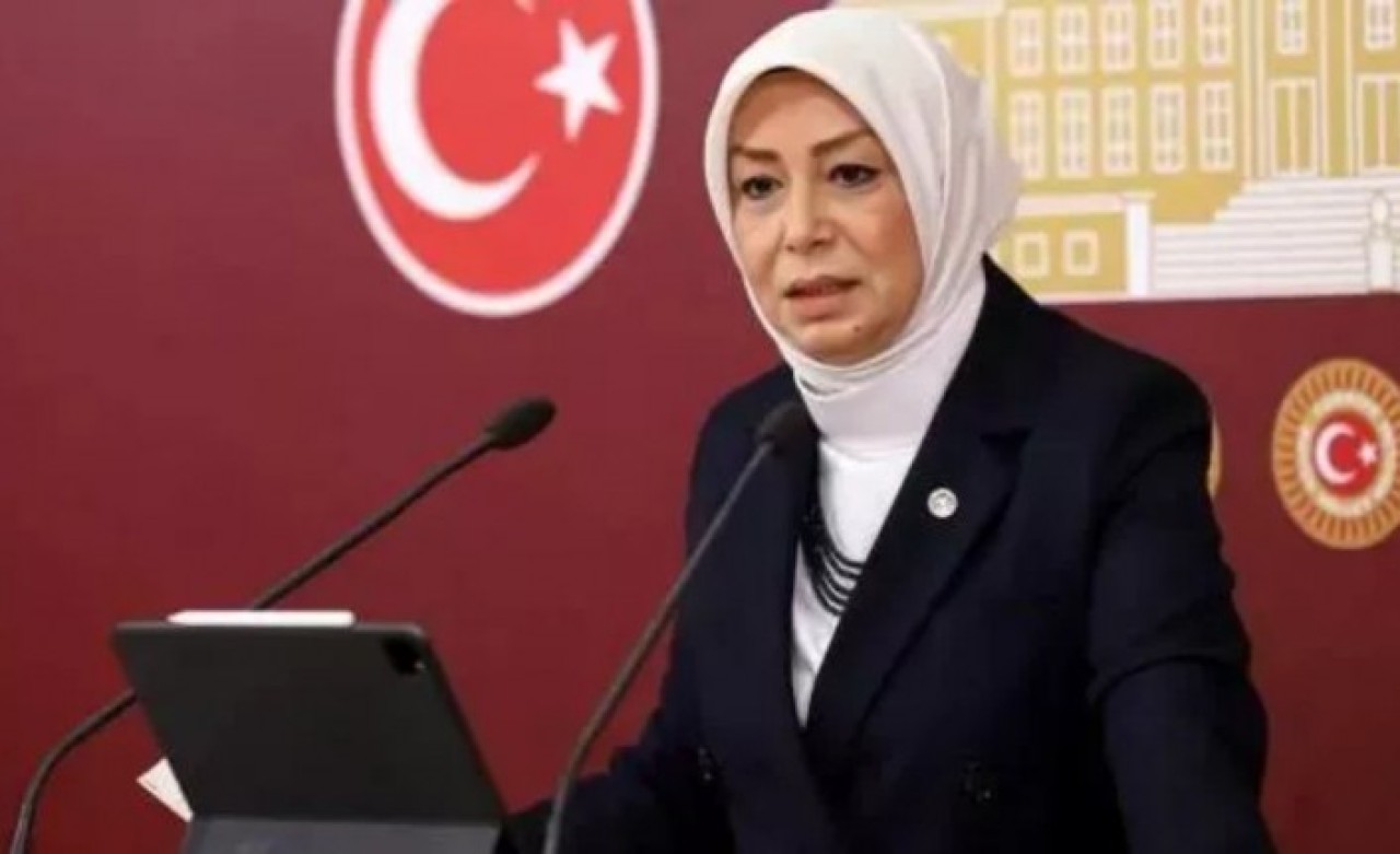 AK Partili Öznur Çalık’tan HDP’ye son uyarı: Terör örgütünü alkışlayanlar TBMM’de temsil edilmemeli