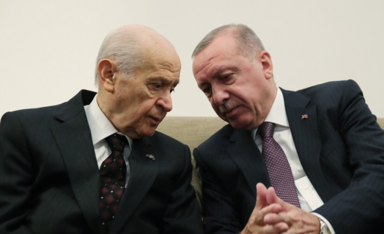 Bahçeli'den tebrik telefonu
