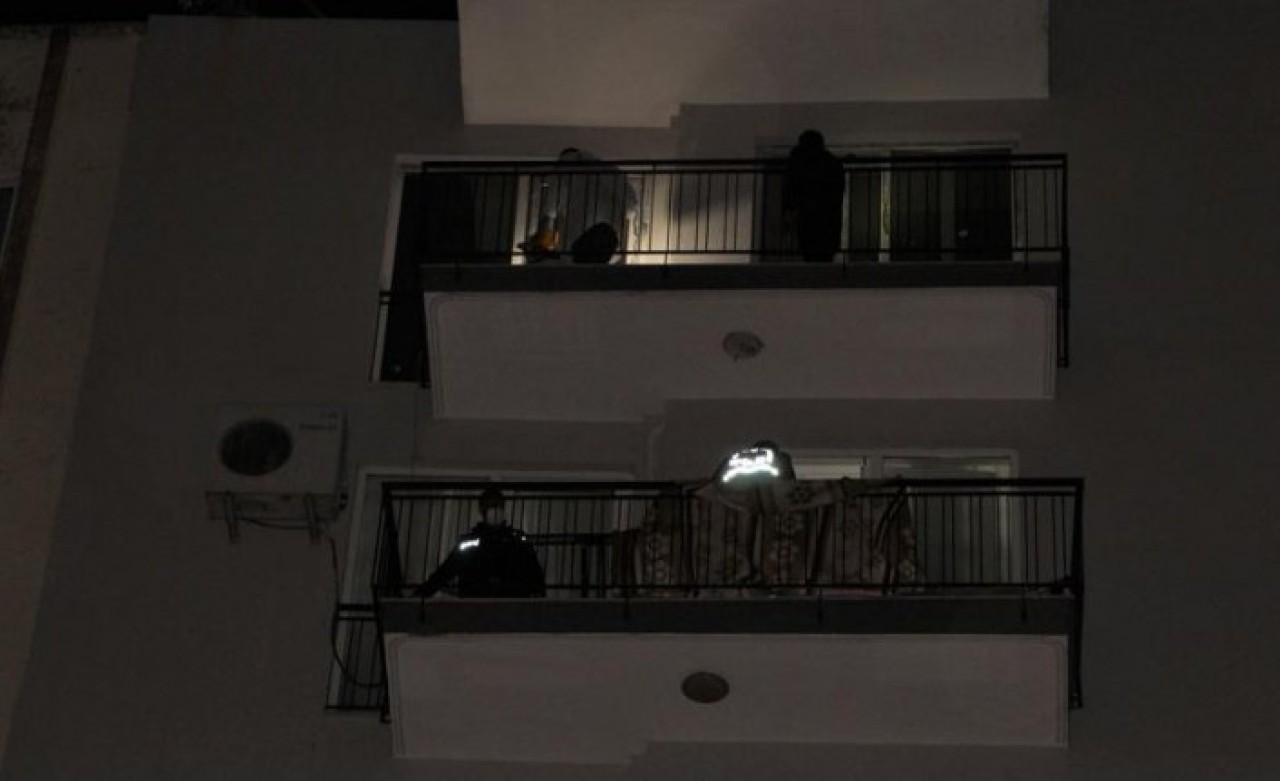 Balkondan eve giren Erkan Sivrikaya eşini bıçakladı: Meral Sivrikaya öldü