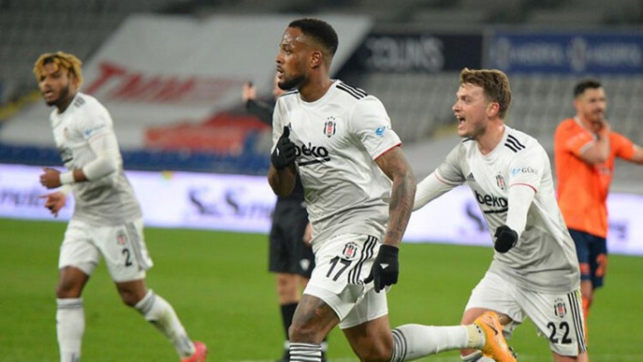 Başakşehir de direnemedi! 5 gollü maç,  puan farkı 5: Beşiktaş kaçıyor