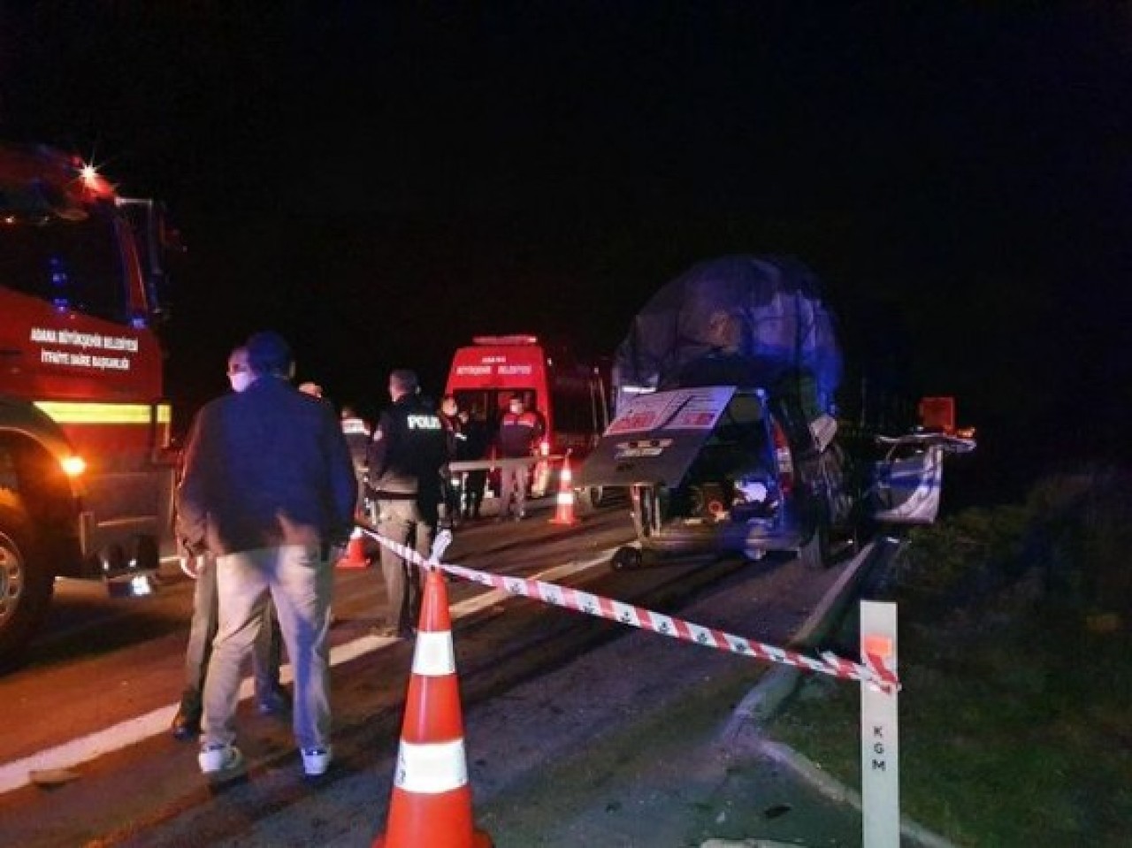 Adana'da feci kaza: Abdullah Gökkaya,  Mehmet Kaya,  Hakan Yusuf Taştan öldü