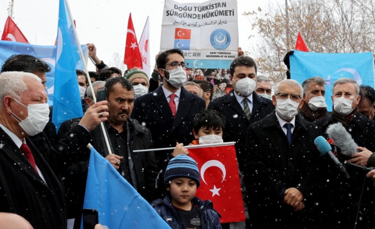 Çin'in Ankara Büyükelçiliği önünde Uygur protestosu