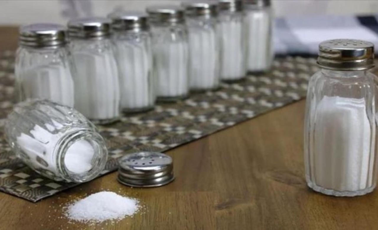 Daha sağlıklı bir hayat için sofralardan tuzlukları kaldırın uyarısı