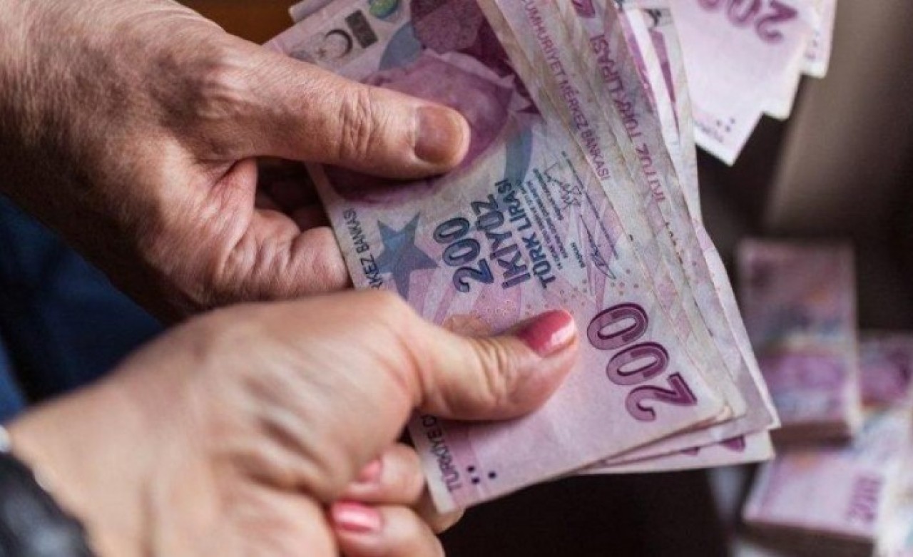 Emeklilerin bayram ikramiyeleri ile ilgili flaş gelişme: Ne zaman yatırılacak,  kaç lira olacak?
