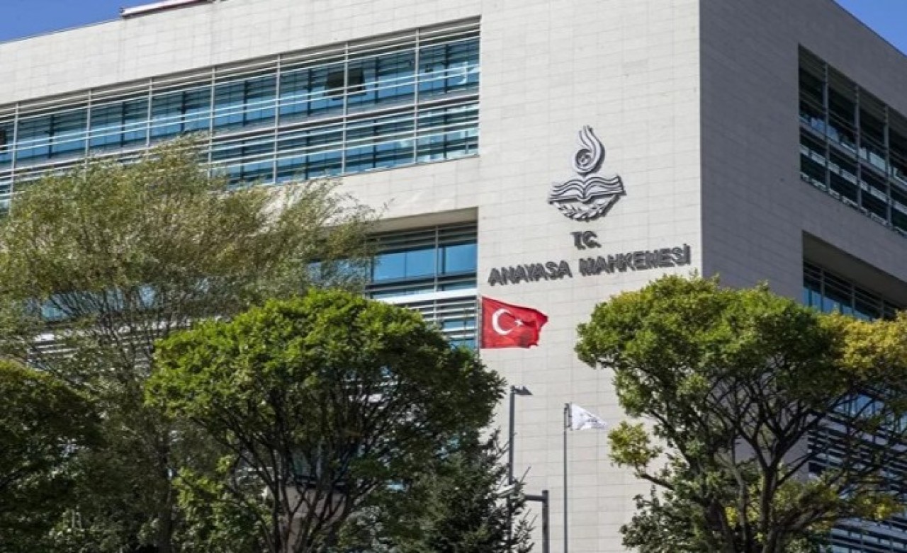 Engelsiz Türkiye Partisi ile Büyük Türkiye Partisi'nin hukuki varlığı sona erdirildi