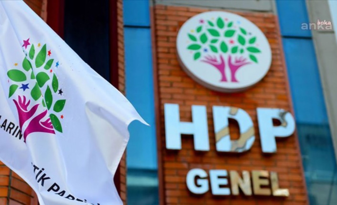 HDP'nin kapatma davasında sıra iddianamenin incelenmesinde