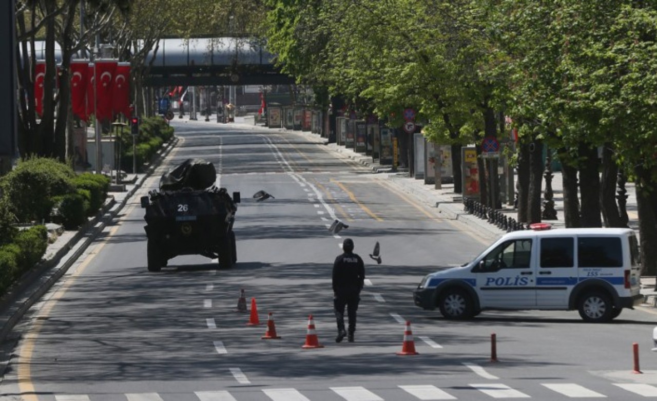 İstanbul Valiliği'nden son dakika sokağa çıkma kısıtlaması açıklaması!