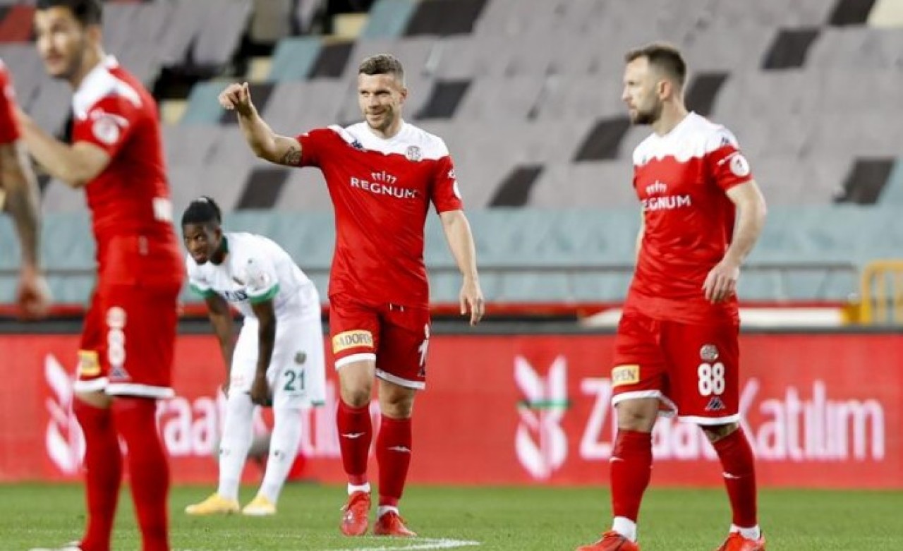 Kupada Alanyaspor'u yenen Antalyaspor finalde: Beşiktaş'a rakip oldu