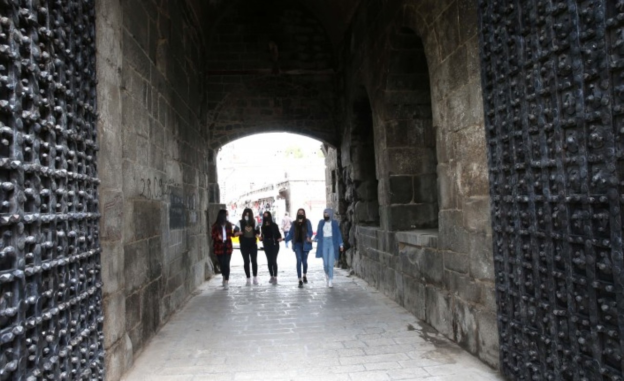 Mardinkapı yeniden 'şen' oldu