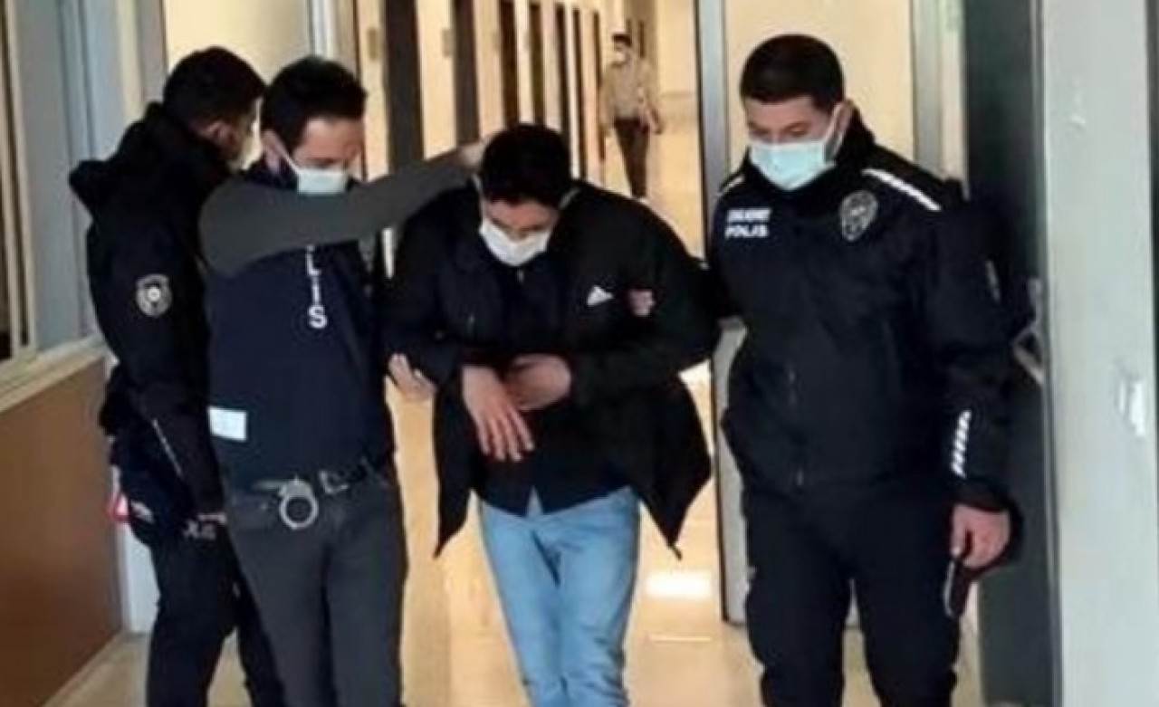 Midesinde patlayınca yakalandı! Doktorlar şaşkına döndü