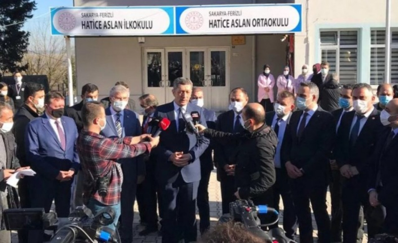 Milli Eğitim Bakanı Ziya Selçuk'tan çok önemli açıklama: Okulların durumunda değişkenlik olabilir