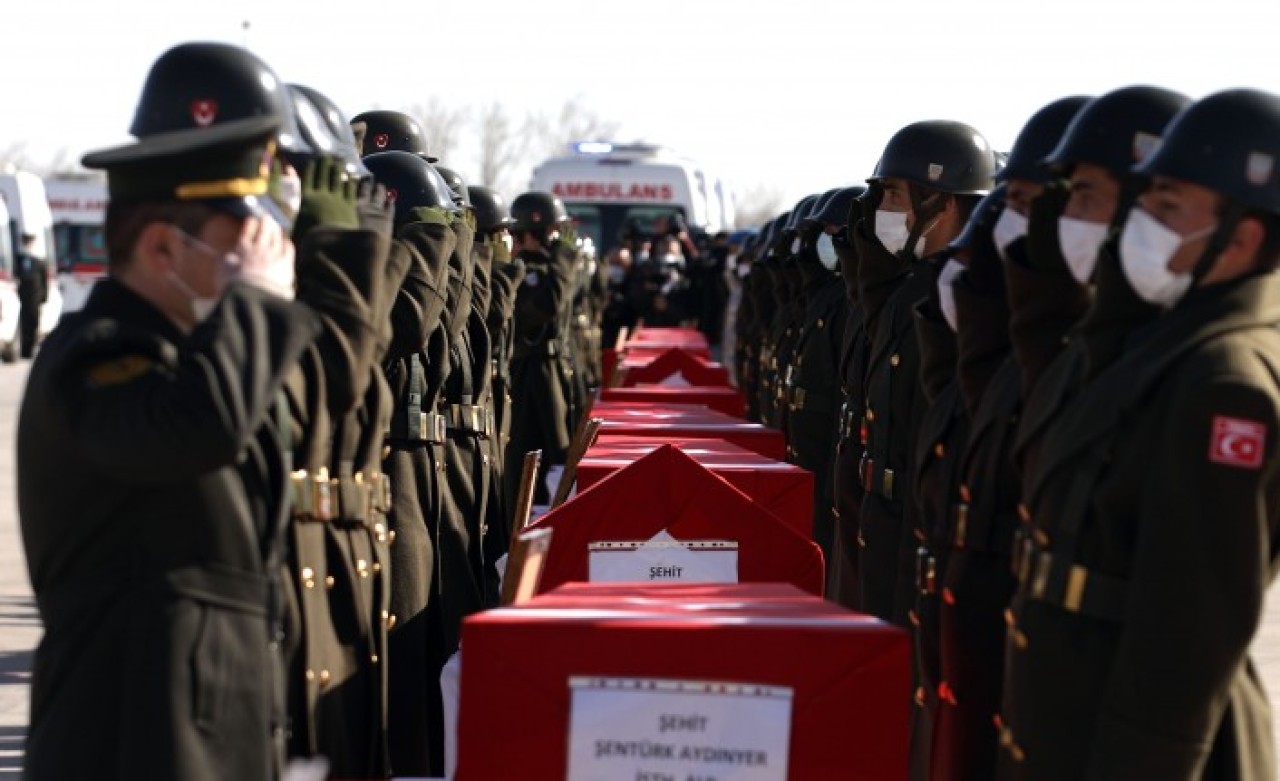 Şehitleri,  Elazığ’da silah arkadaşları uğurladı