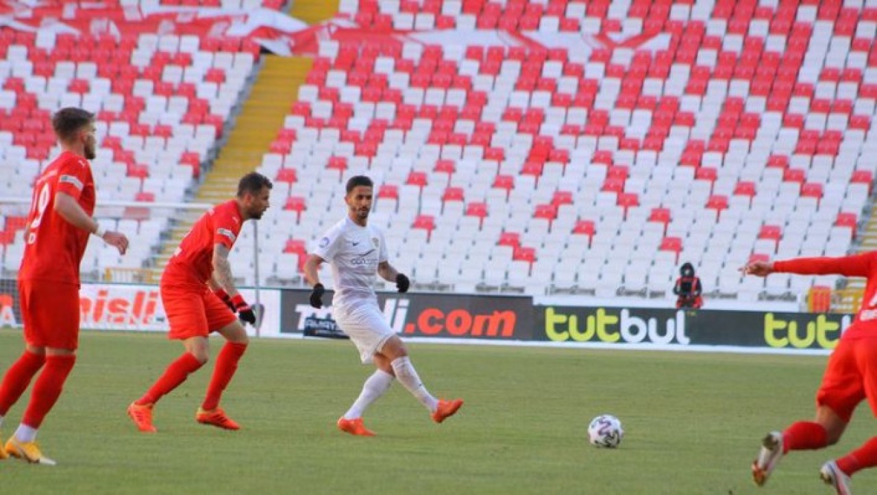 Sivasspor-Hatayspor: Kıran kırana maçta 2 gol