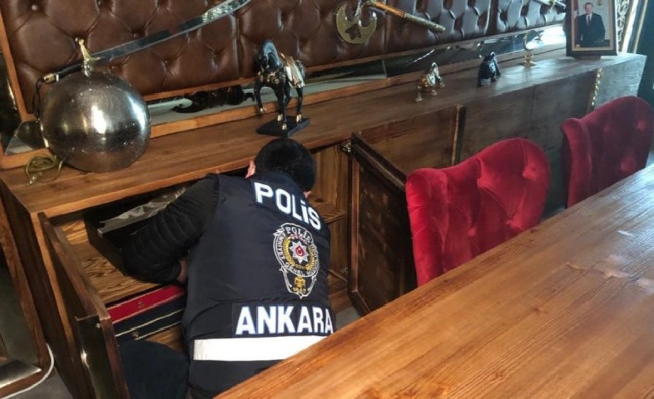 14 ilde büyük operasyon: Aralarında avukat ve kamu görevlilerinin de olduğu 106 kişi gözaltında!