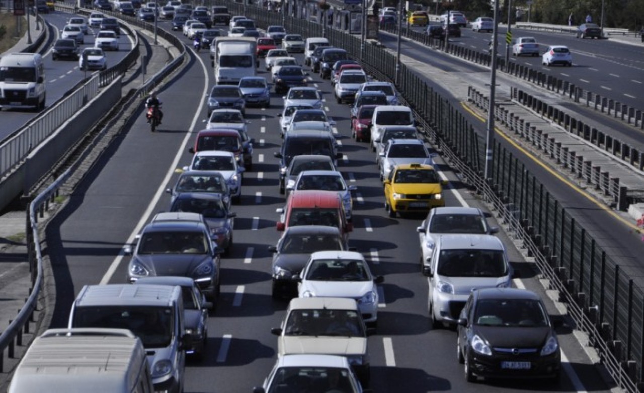 Tüm araç sahiplerini ilgilendiriyor! Resmî Gazete’de yayımlandı: 1 Mayıs’ta yürürlüğe giriyor