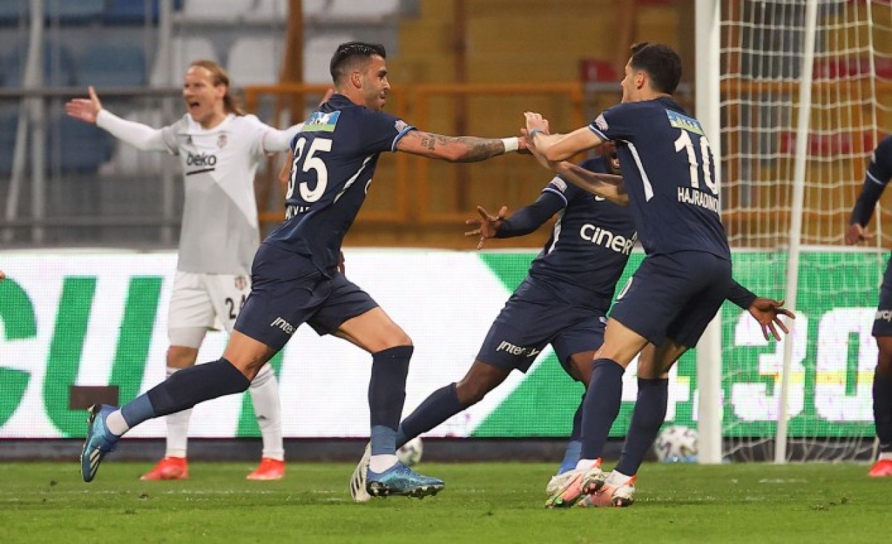 Beşiktaş'ı da yenerler: Kasımpaşa lideri vurdu!