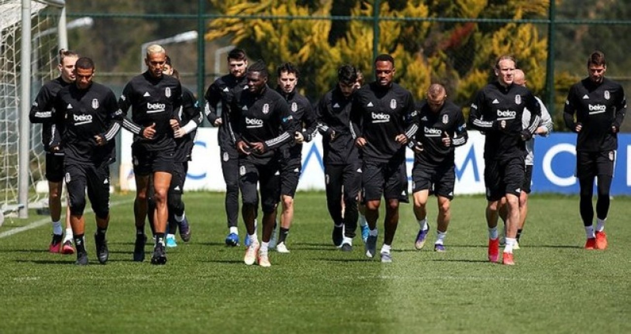 Beşiktaş'ta şok: 6 futbolcu Kasımpaşa maçında yok