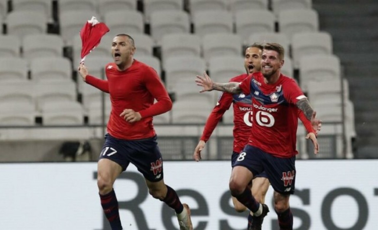 Burak Yılmaz Fransa'yı salladı,  Lille'i zirveye taşıdı