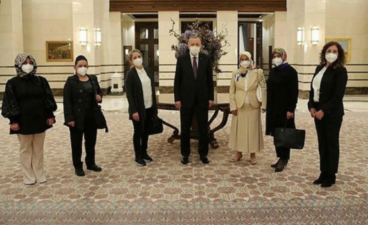 Cumhurbaşkanı Erdoğan esnafla bir araya geldi!