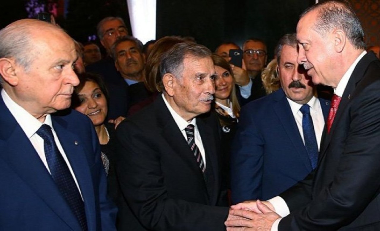 Eski başbakanlardan Yıldırım Akbulut vefat etti