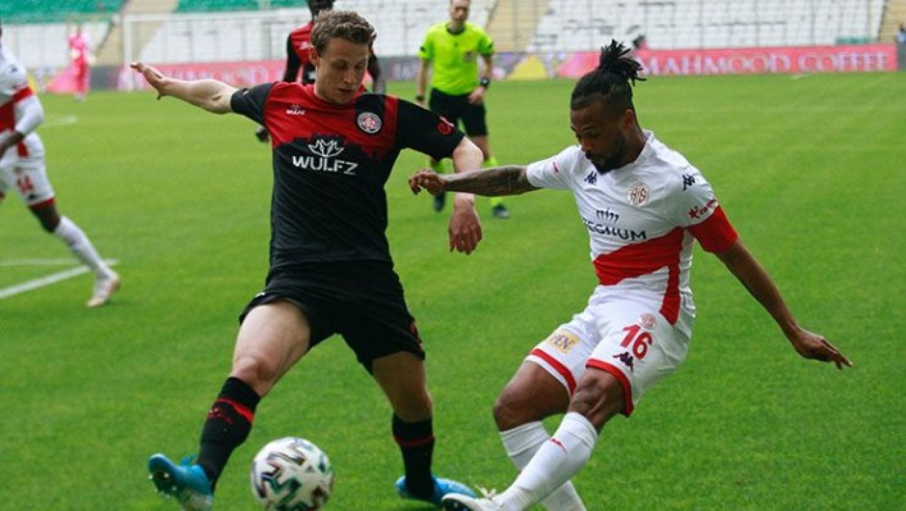 Fatih Karagümrük-Antalyaspor: 90+4'te gelen puan