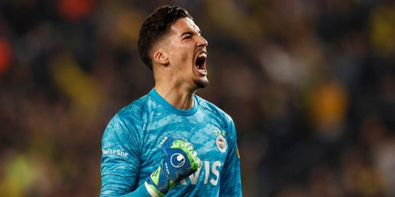 Fenerbahçe'de Altay Bayındır şoku: Sezonu kapattı