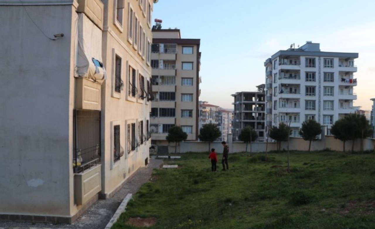 Gaziantep'te apartmandan düşen Merve Sazlık öldü