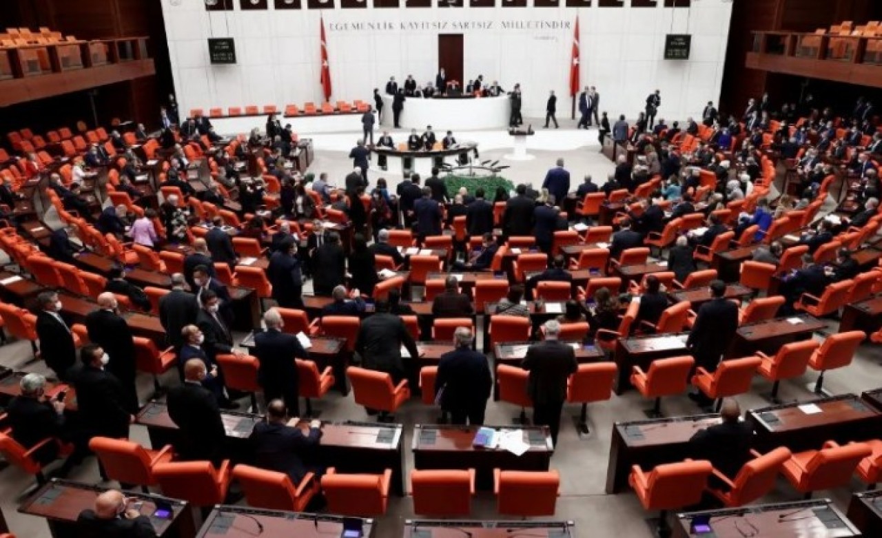Güvenlik soruşturması teklifi Meclis'te kabul edildi