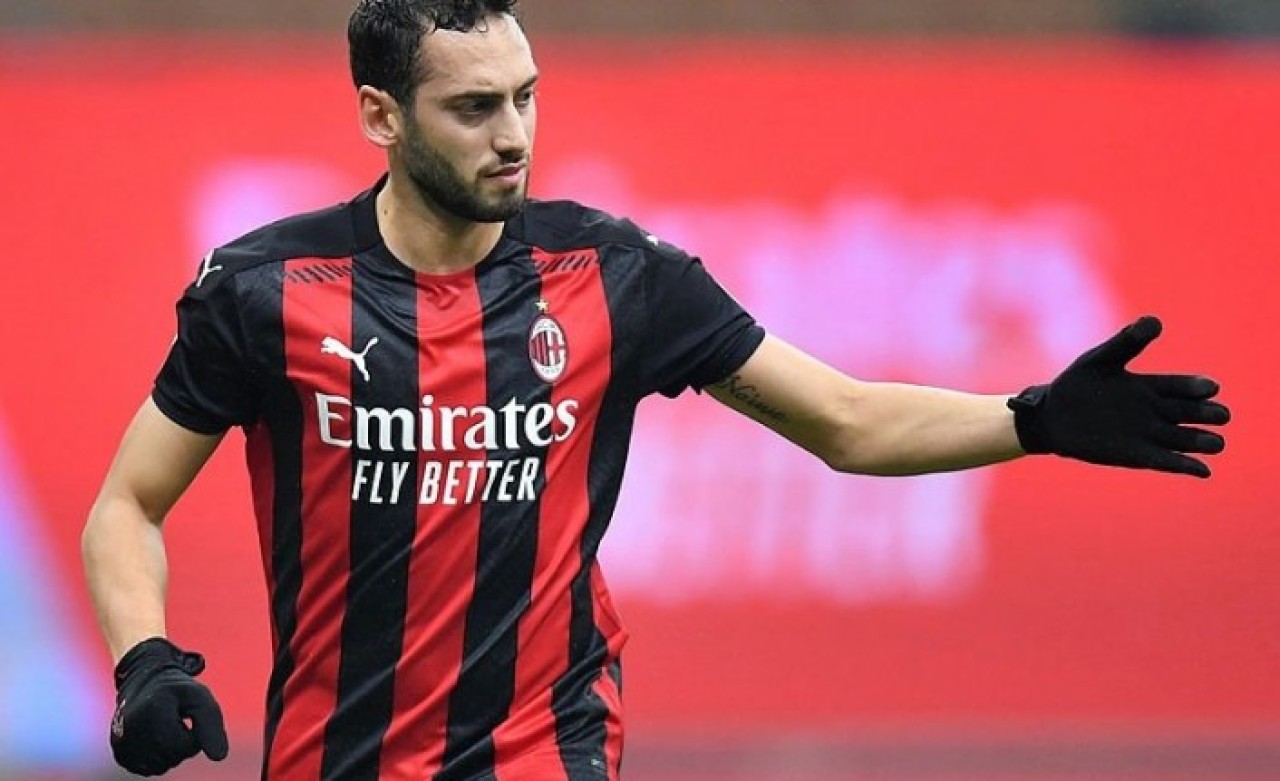 Hakan Çalhanoğlu'nun yeni takımı belli oldu
