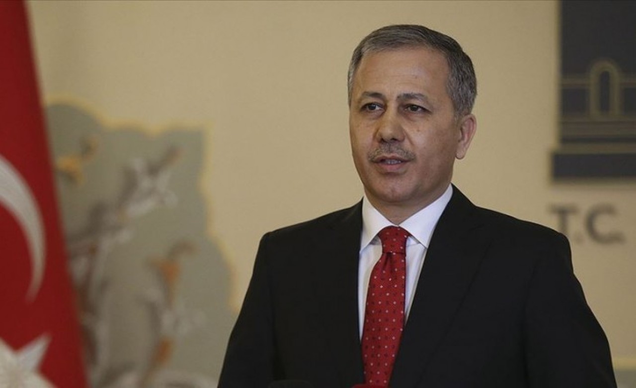 İstanbul Valisi Ali Yerlikaya kamuda yeni mesai saatlerini açıkladı