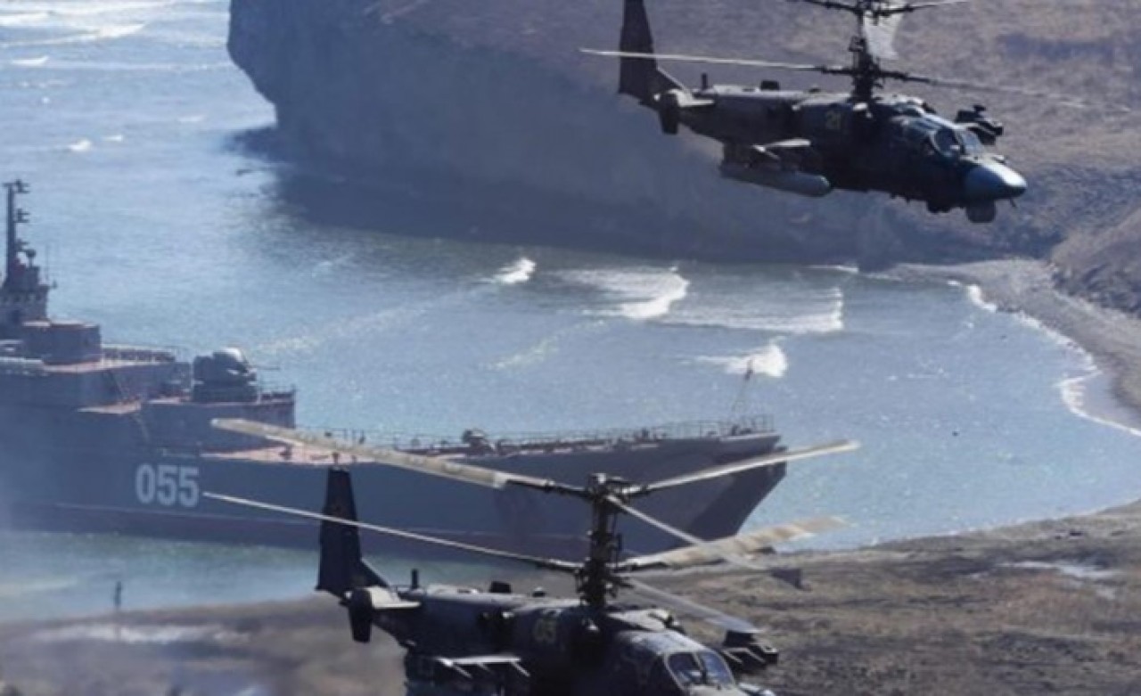 Karadeniz'de sular ısındı! Rusya,  ABD savaş gemileri gelmeden harekete geçti