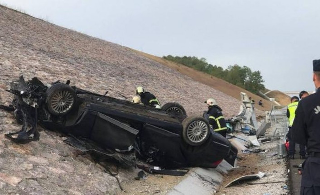Konsolosluk aracı kaza yaptı: Halil Uluer,  Fatma Uluer,  Ahmet Demirhan ve Ayşe Demirhan öldü