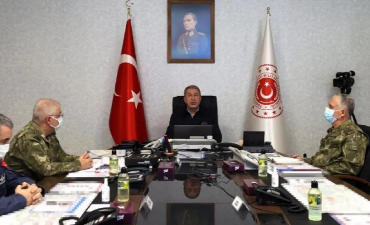 Milli Savunma Bakanı Akar: Hava Kuvvetlerimiz 60'tan fazla hedefi vurdu