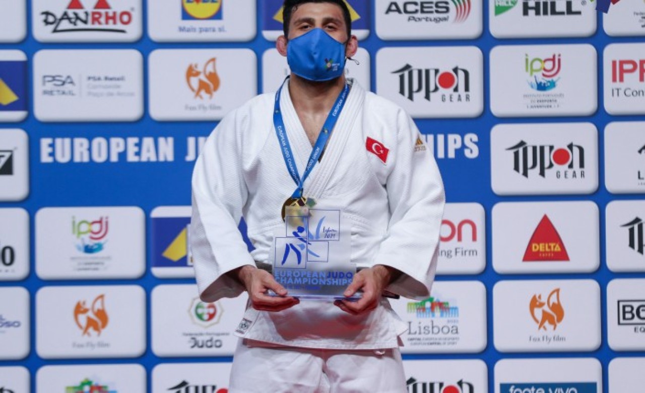 Milli judocu Vedat Albayrak,  Avrupa şampiyonu oldu
