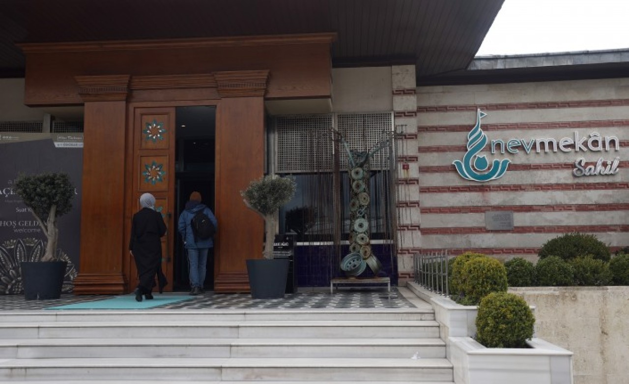 Nevmekan Millet Kıraathaneleri 100 bini aşkın kitap kapasitesiyle İstanbullulara hizmet veriyor