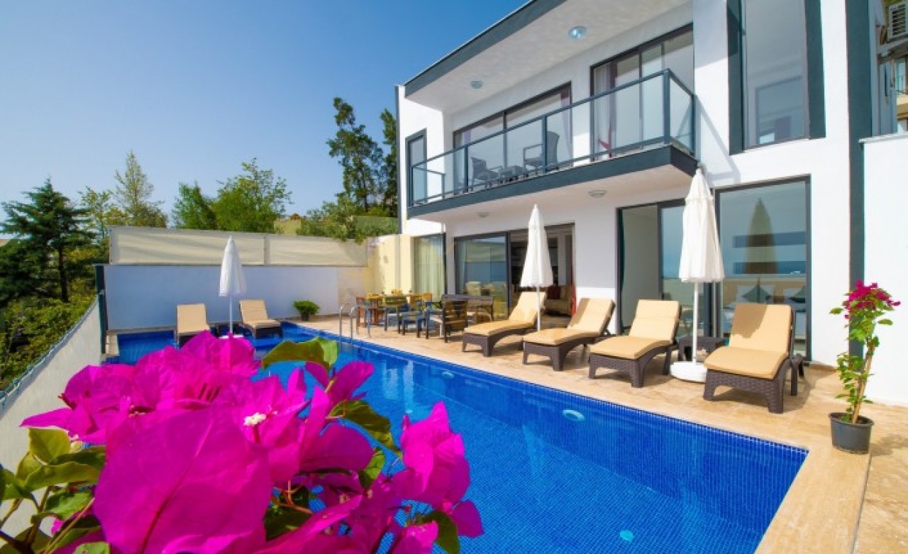 Pandemi Döneminde Sosyal Mesafeli ve Güvenilir Tatil İmkanı