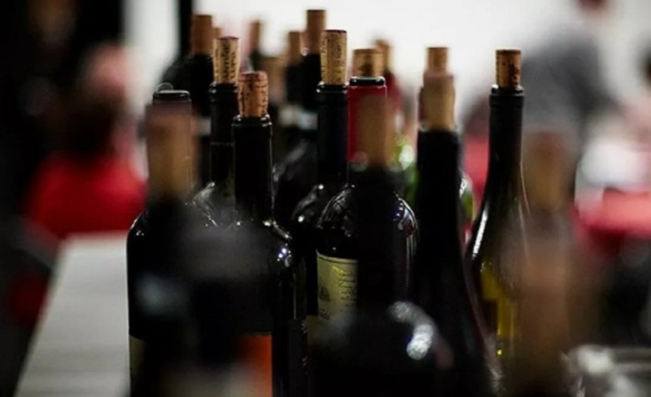 Tam kapanmada alkollü içki satışı yasak mı?