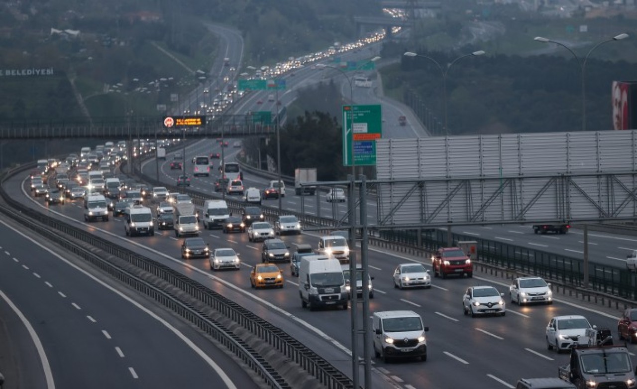 'Tam kapanma'ya saatler kala işte İstanbul'dan manzara!