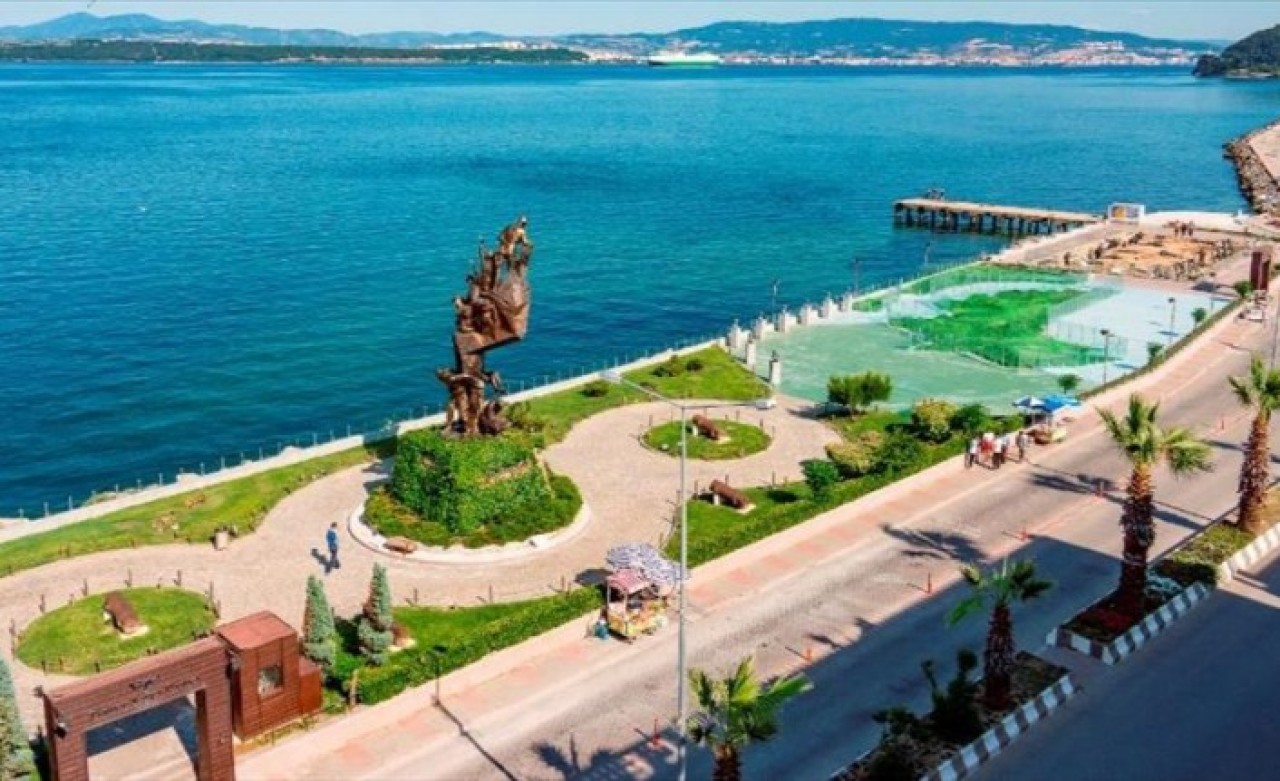 Tarihe Saygı Projesi "Bir Destandır Gelibolu" kitabına dönüştü