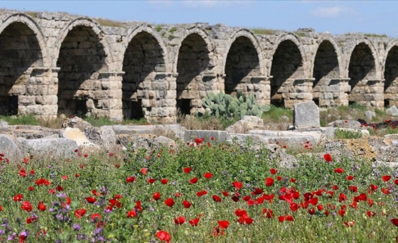 Turizmin başkenti Antalya,  açık hava müzeleriyle göz kamaştırıyor