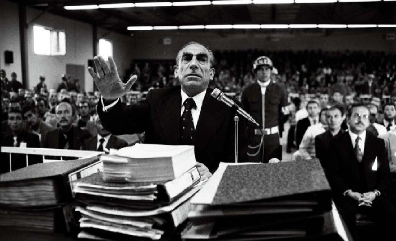 Türk dünyasına yön veren lider: ALPARSLAN TÜRKEŞ