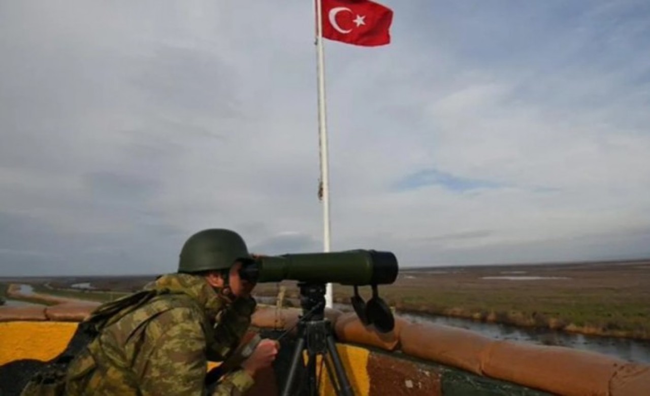 Yunanistan'a geçmeye çalışan 8'i FETÖ mensubu 9 kişi yakalandı