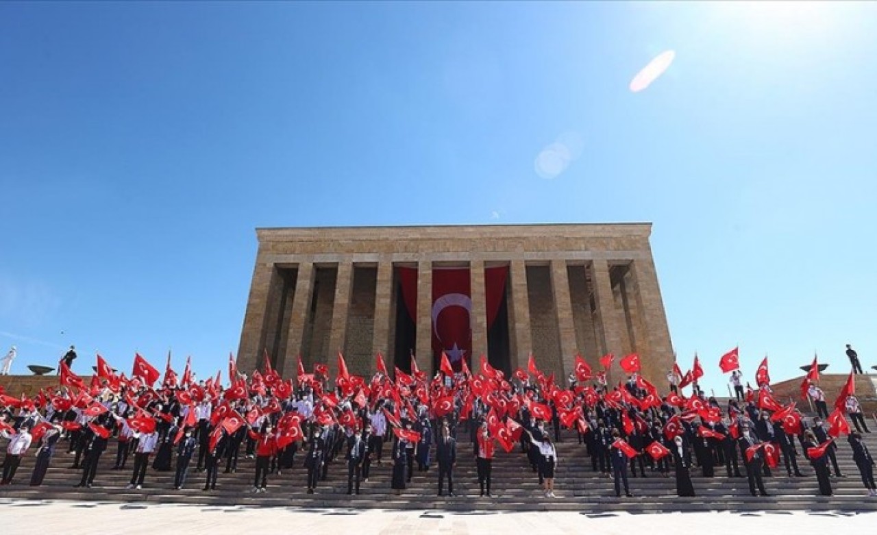 7'den 70'e 19 Mayıs çoşkusu: Anıtkabir Özel Defteri'ne flaş ifadeler
