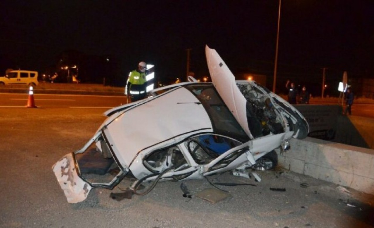 Aksaray'da kaza: Yusuf Gül öldü,  Murat İleri ve Alper Mutlu yaralandı
