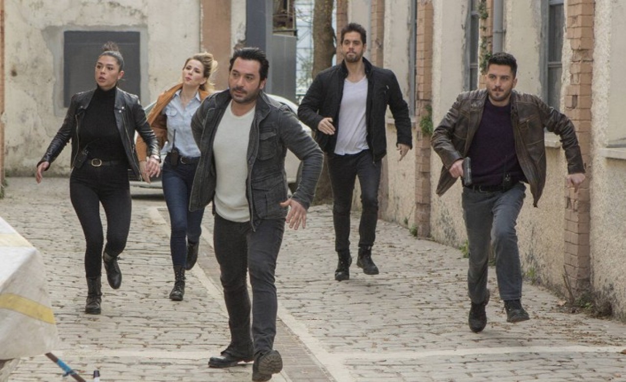 Arka Sokaklar dizisinin genç oyuncusundan kötü haber: Kansere yakalandı