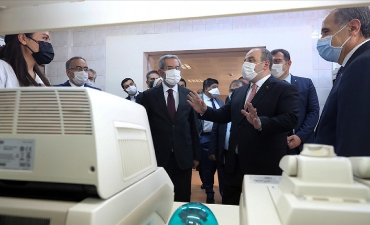 Bakan Varank: Yerli VLP aşısında güzel gelişme