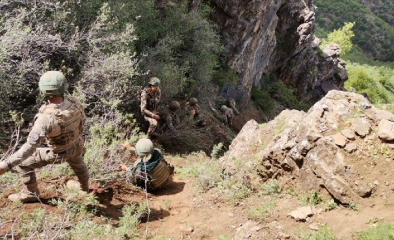 Bakan Hulusi Akar duyurdu: Kuzey Irak'tan flaş haber