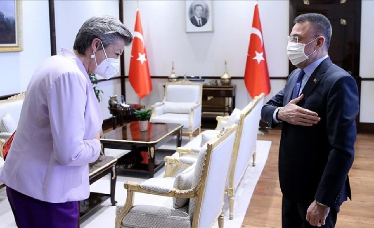 Cumhurbaşkanı Yardımcısı Oktay,  AB İçişleri Komiseri Johansson'ı kabul etti